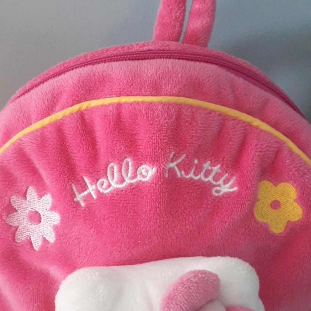 + Hello Kitty plush mini Backpack - Picture 3 of 8